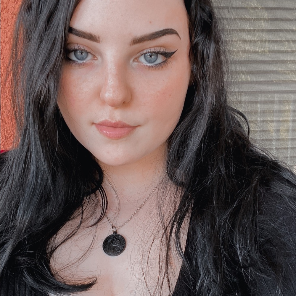 Meet your Posher, Bailey